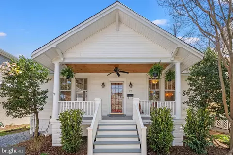 20 W Masonic View Ave, Alexandria, VA 22301