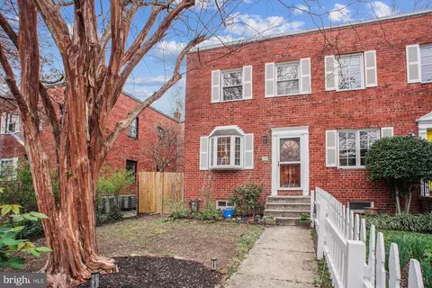 721 S Columbus St S, Alexandria, VA 22314