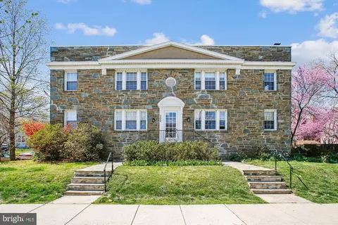 300 Commonwealth Ave #4, Alexandria, VA 22301