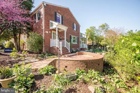 1 Ancell St, Alexandria, VA 22305