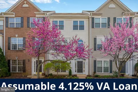 3804 Dominion Mill Dr, Alexandria, VA 22304