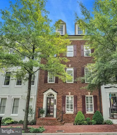 710 Miller Ln, Alexandria, VA 22314