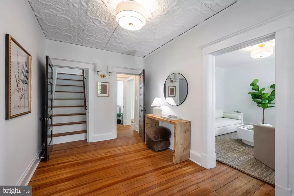  212 E Oxford Ave, Alexandria, VA 22301 photo 4