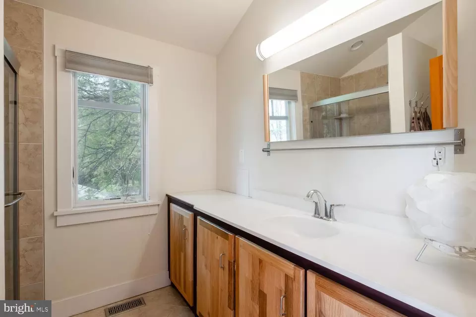  212 E Oxford Ave, Alexandria, VA 22301 photo 37