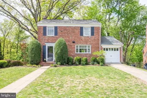 3200 Holly St, Alexandria, VA 22305