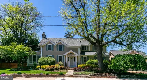 2400 Page Ter, Alexandria, VA 22302