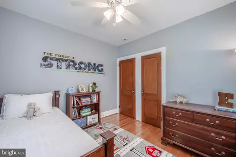 Bedroom - 320 E Monroe Ave, Alexandria, VA 22301 photo 3 of 9