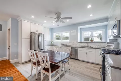 Kitchen - 320 E Monroe Ave, Alexandria, VA 22301 photo 1 of 2