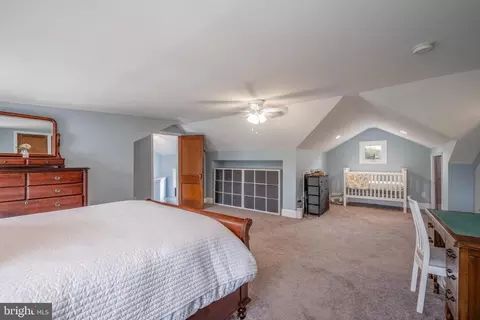 Bedroom - 320 E Monroe Ave, Alexandria, VA 22301 photo 6 of 9