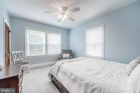Bedroom - 320 E Monroe Ave, Alexandria, VA 22301 photo 2 of 9