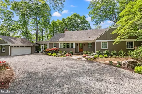 4812 Maury Ln, Alexandria, VA 22304