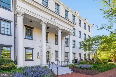 515 N Washington St #404, Alexandria, VA 22314