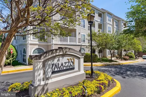 4550 Strutfield Ln #2203, Alexandria, VA 22311