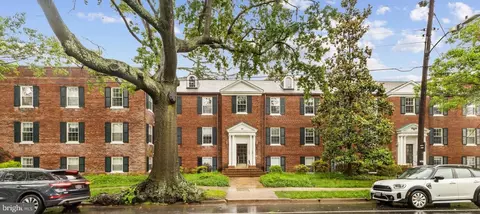 400 Commonwealth Ave #303, Alexandria, VA 22301