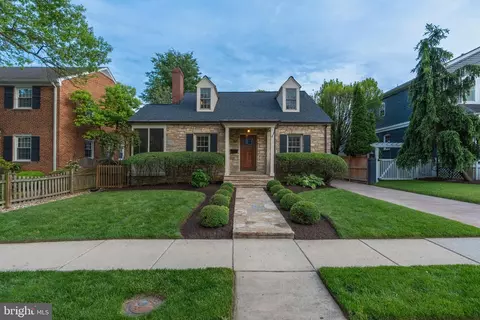 10 W Howell Ave, Alexandria, VA 22301