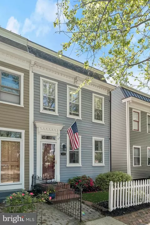 409 N West St, Alexandria, VA 22314