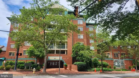 610 N West St #401, Alexandria, VA 22314