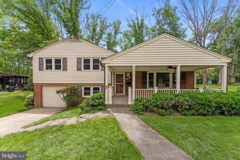 6012 Kelley Ct, Alexandria, VA 22312