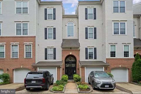 4669 Lawton Way #104, Alexandria, VA 22311