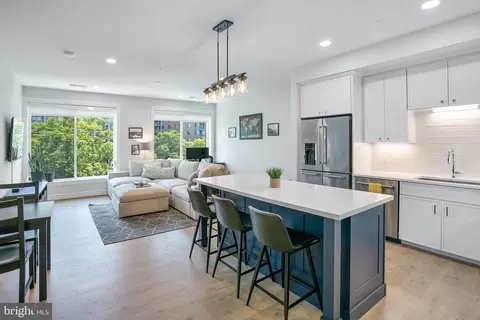 635 Slaters Ln #105, Alexandria, VA 22314
