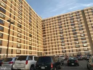 4600 Duke St #1208, Alexandria, VA 22304