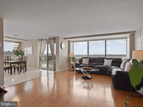 301 N Beauregard St #905, Alexandria, VA 22312