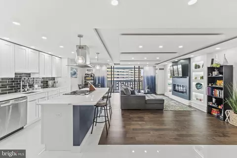 6101 Edsall Rd #1111, Alexandria, VA 22304