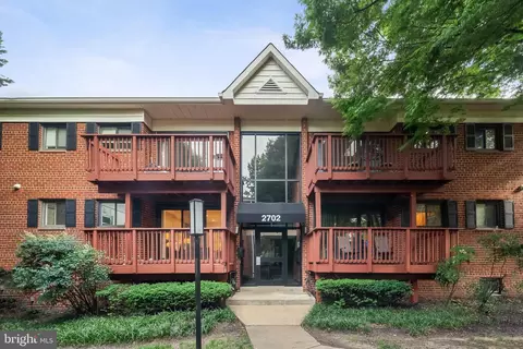 2702 Dartmouth Rd #3, Alexandria, VA 22314