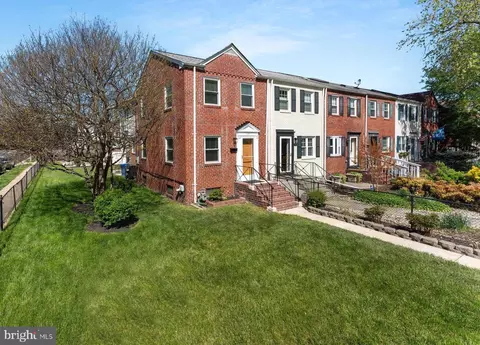 733 S Fayette St, Alexandria, VA 22314
