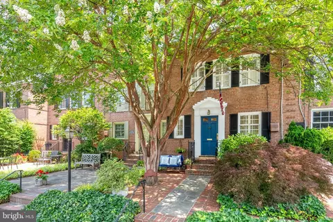 626 Royal S St, Alexandria, VA 22314