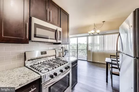 5851 Quantrell Ave #407, Alexandria, VA 22312