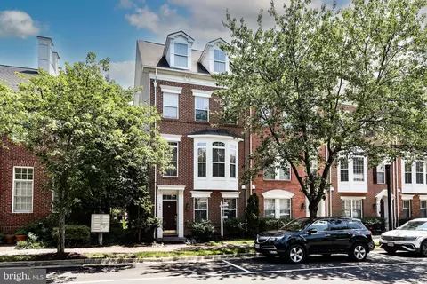 154 Cameron Station Blvd, Alexandria, VA 22304