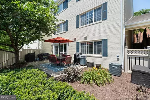 1415 N Van Dorn St #B, Alexandria, VA 22304