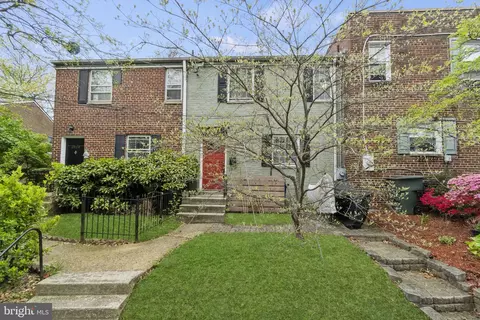 2908 Landover St, Alexandria, VA 22305