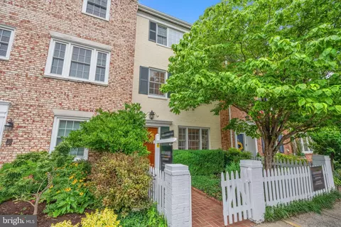 507 S Royal St, Alexandria, VA 22314