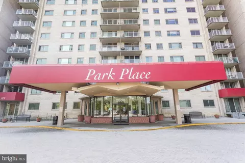 2500 N Van Dorn St #415, Alexandria, VA 22302