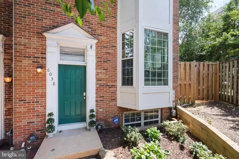 6038 Lincolnia Rd, Alexandria, VA 22312
