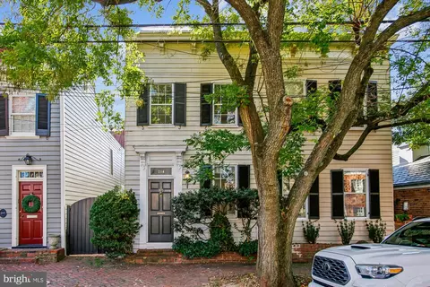 210 Gibbon St, Alexandria, VA 22314
