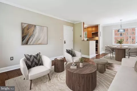 1634 W Abingdon Dr #102, Alexandria, VA 22314