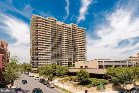 400 Madison St #1806, Alexandria, VA 22314