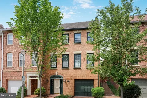 410 N Lee St, Alexandria, VA 22314
