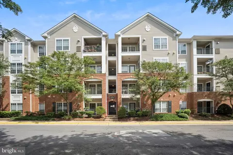 4854 Eisenhower Ave #456, Alexandria, VA 22304