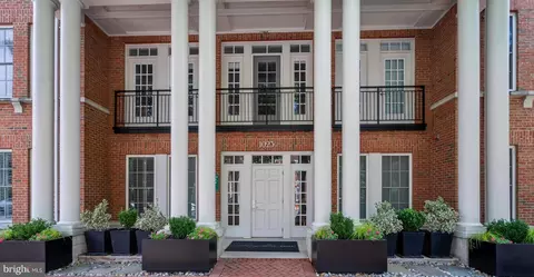 1023 N Royal St #217, Alexandria, VA 22314
