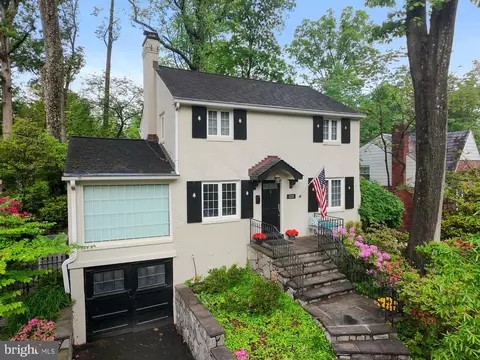 3210 Old Dominion Blvd, Alexandria, VA 22305