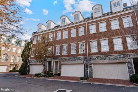 602 Fords Landing Way, Alexandria, VA 22314