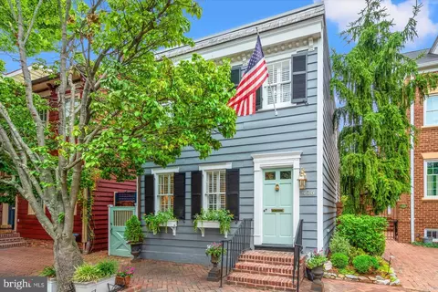 416 S Royal St, Alexandria, VA 22314