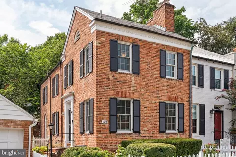 723 S Royal St, Alexandria, VA 22314