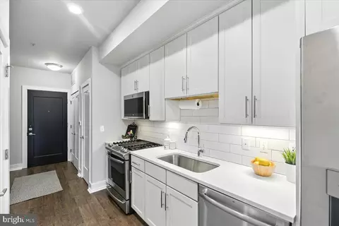 1800 Mount Vernon Ave #102, Alexandria, VA 22301