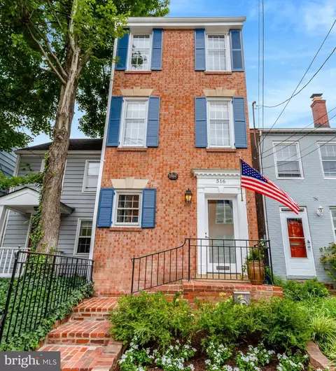 516 Gibbon St, Alexandria, VA 22314