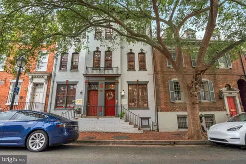 117 S Saint Asaph St, Alexandria, VA 22314